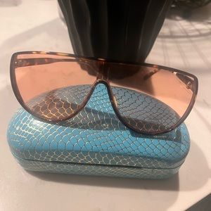 ‼️ FREE CASE‼️ Urban Outfitters Sunglasses